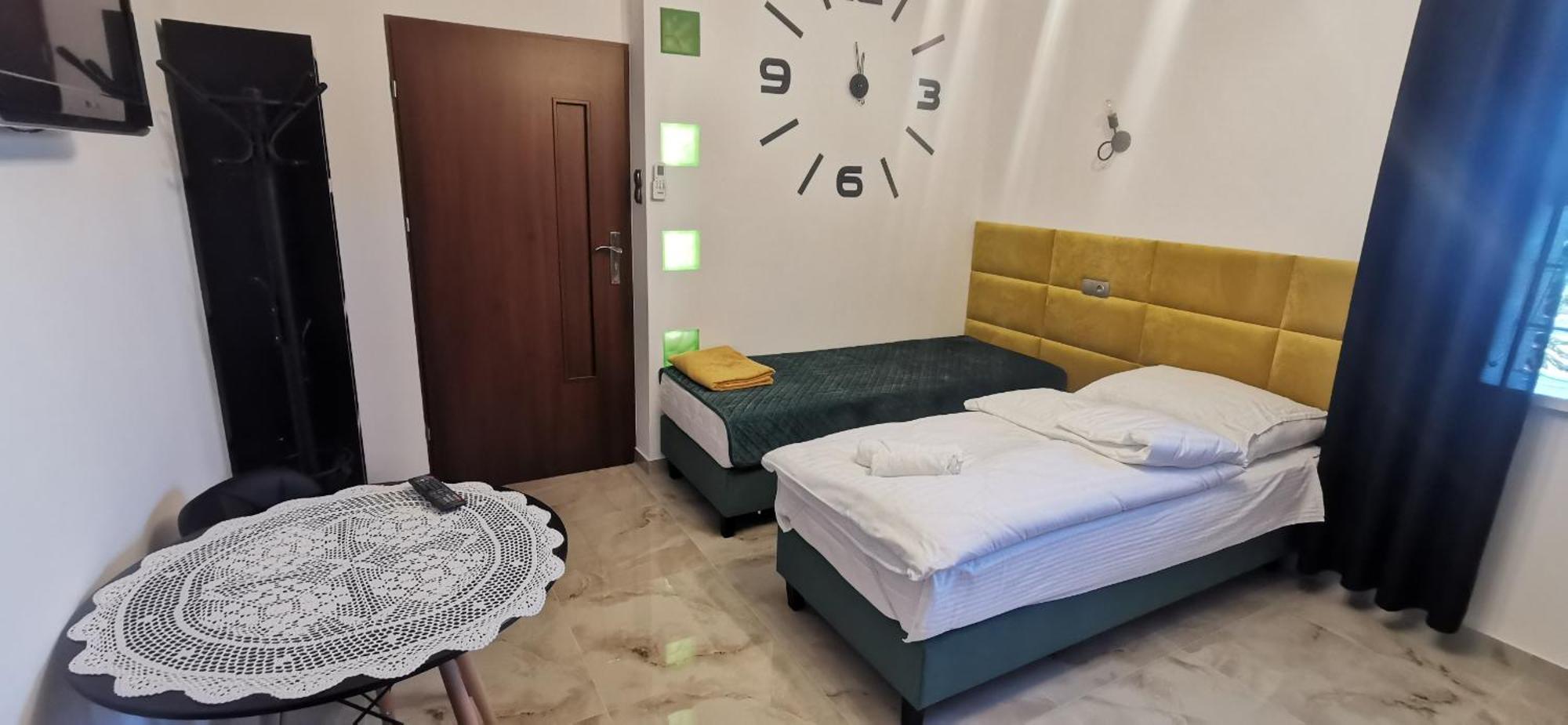 Zajazd U George'A Ziebice Bagian luar foto