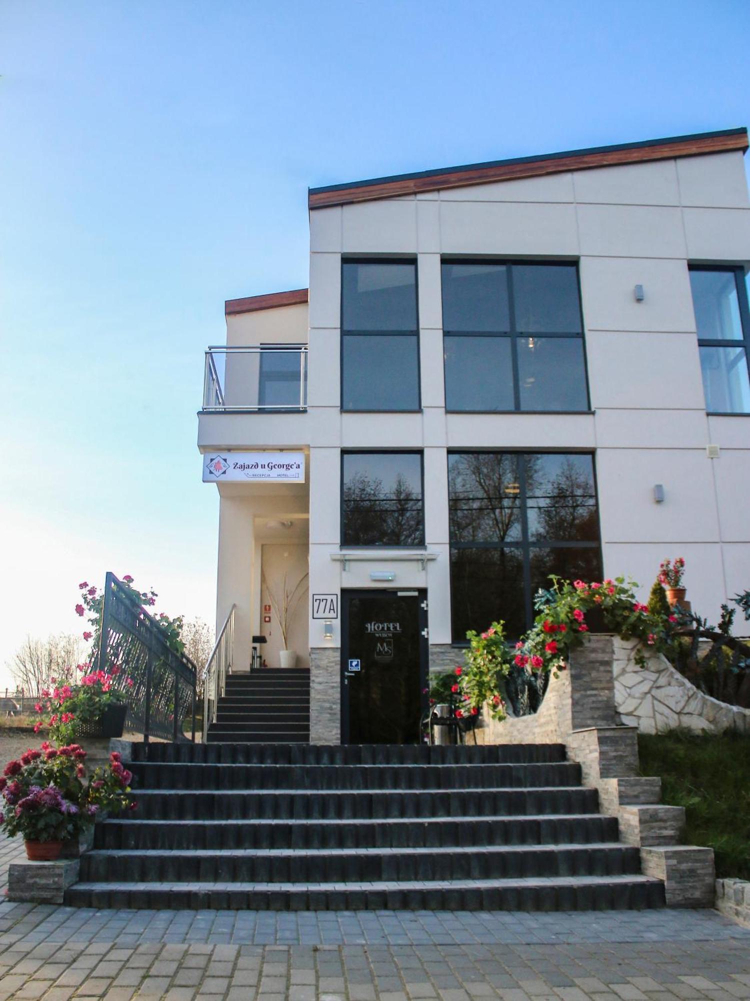Zajazd U George'A Ziebice Bagian luar foto